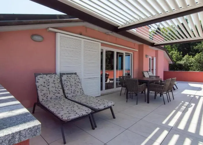 Daire Marina Seaview Penthouse Burin 120