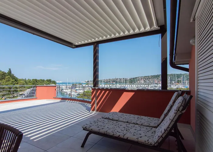 Daire Marina Seaview Penthouse Burin 120